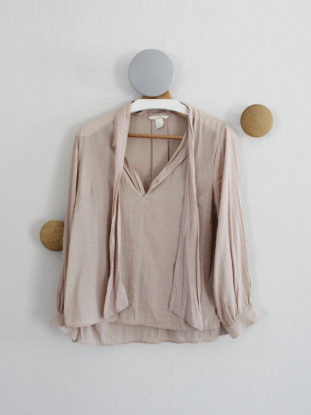 H&M Chiffon Long Sleeve Tie Neck Blouse - Size US 10P